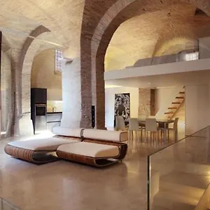 Desart Sweet Poeta Apartment